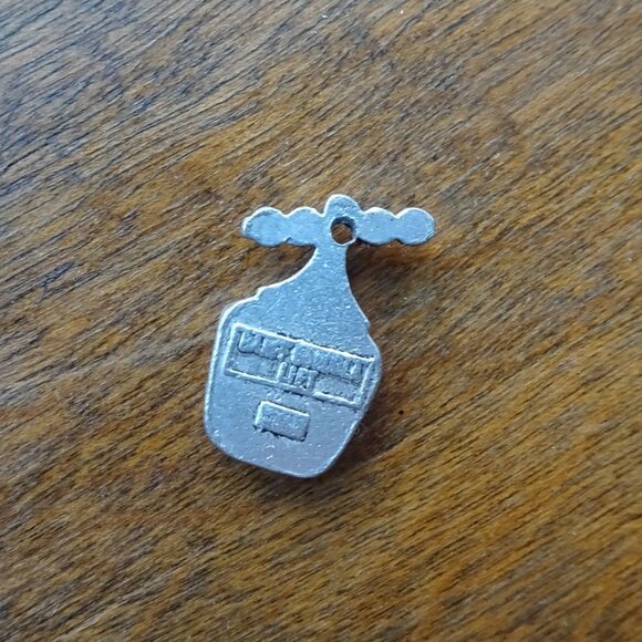 1970s Banff Alberta Gondola Pendant Charm - Picture 2 of 3